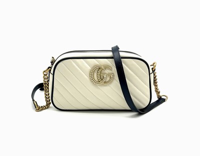 GUCCI Kleine GG Marmont Kameratasche